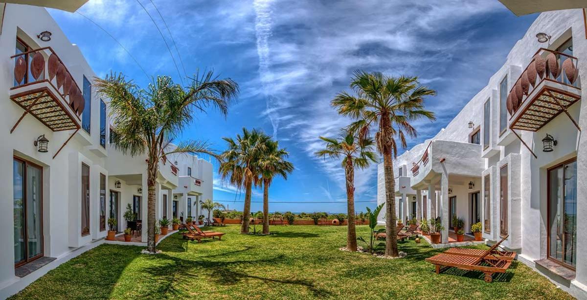 Apartamentos Turisticos Bahia De Trafalgar Zahora Ngoại thất bức ảnh