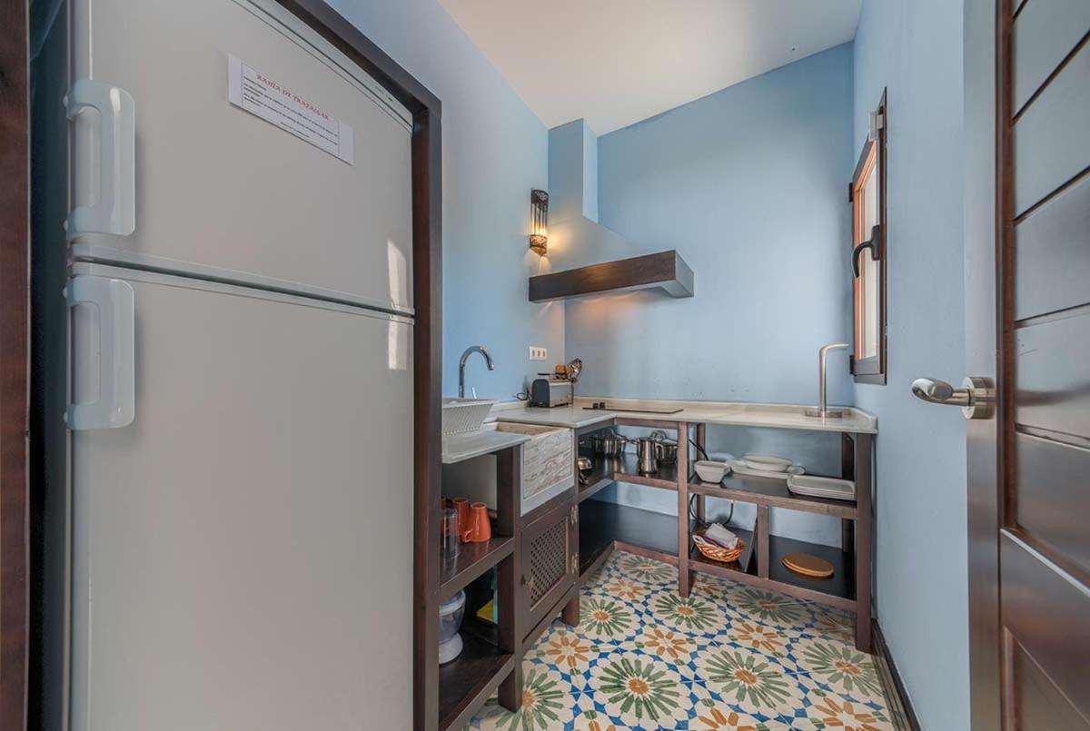 Apartamentos Turisticos Bahia De Trafalgar Zahora Ngoại thất bức ảnh