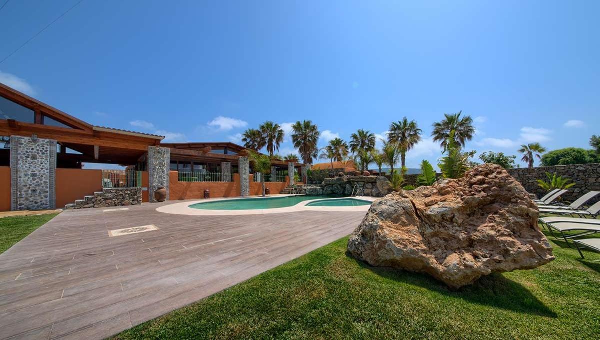 Apartamentos Turisticos Bahia De Trafalgar Zahora Ngoại thất bức ảnh